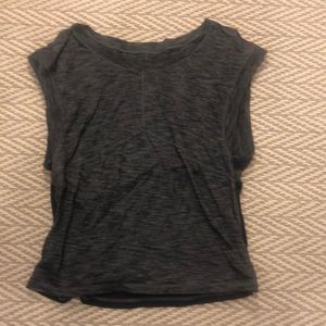 Lululemon crop workout tee good condition size 12
